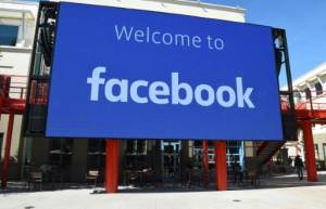 Facebook to restore Australia news pages after deal on media law.jpg