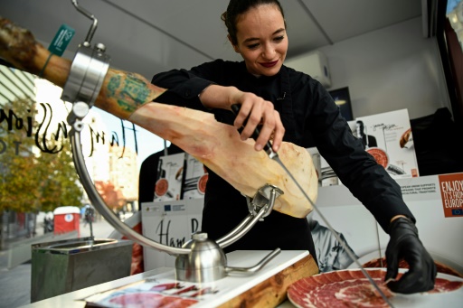 Spanish govt in rib-eye rumble as minister attacks meat industry