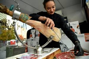 Spanish govt in rib-eye rumble as minister attacks meat industry.jpg