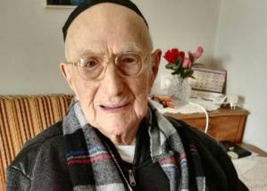World's oldest man turns 113, readies for Bar Mitzvah.jpg