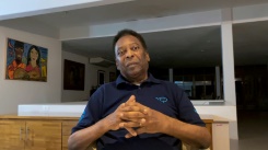 Brazil legend Pele recovering after tumor operation