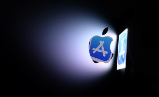 Apple plans to loosen App Store payment policy