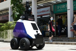 Singapore patrol robots stoke fears of surveillance state