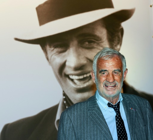 Belmondo, French film's handsome devil, dies at 88