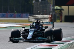 Hamilton hoping to end frustrating pursuit of 100th win in Russia.