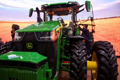 Robot tractors may be heading to a farm near you