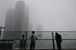 Beijing shuts roads, playgrounds amid heavy smog after coal spike