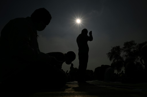 No place to pray: Muslim worshippers under pressure in India