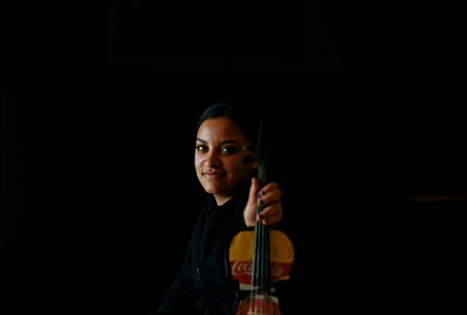 Spanish orchestra makes music from recycled junk