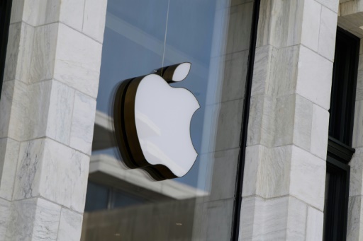 Apple becomes 1st US company to reach $3 tn valuation