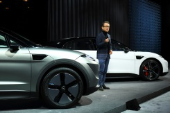 Sony to launch firm to explore making electric cars.jpg