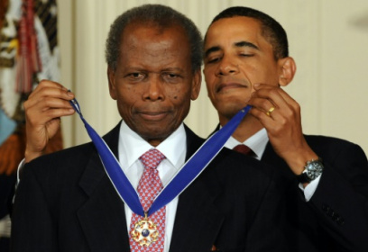 Pioneering movie star Sidney Poitier dies at 94.jpg