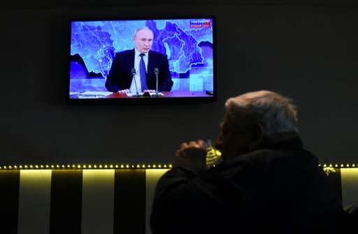 Letting state TV dominate, Russia chokes free media