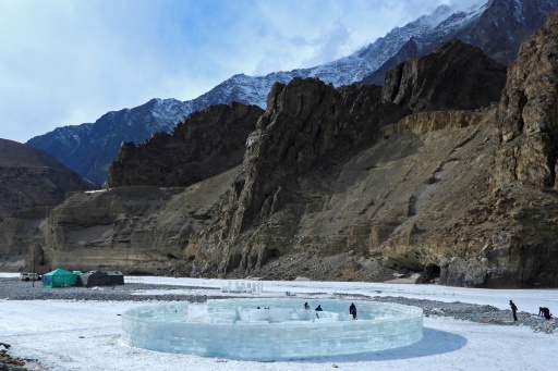 Chainsaws, ice and a sauna in India's frozen north