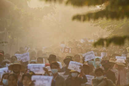 The online activists helping Myanmar troops desert.jpg