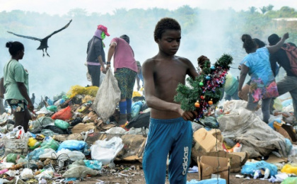 Viral photo changes Brazil trash-pickers.jpg