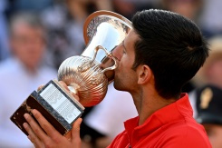 Djokovic claims sixth Italian Open title, Swiatek makes it five in a row.jpg