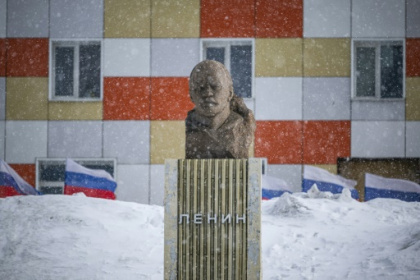 Ukraine war casts a chill in Norwegian Arctic town.jpg