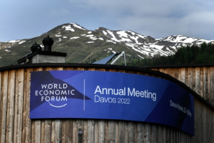 Global elites return to Davos under Ukraine storm.jpg