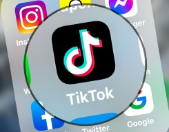 TikTok lets creators charge monthly subscriptions.jpg