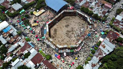 Four dead, hundreds hurt as stands collapse in Colombia bullring