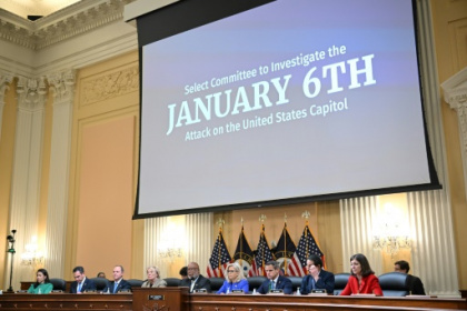 US Capitol riot probe puts Trump at heart of.jpg