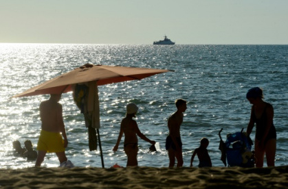 Russians get a taste of Crimea summer vacation.jpg