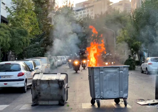 The bold tactics that have kept Iran protests going