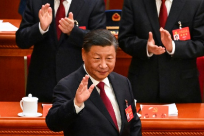 Xi hails China's rise, demands unity at Congress.jpg