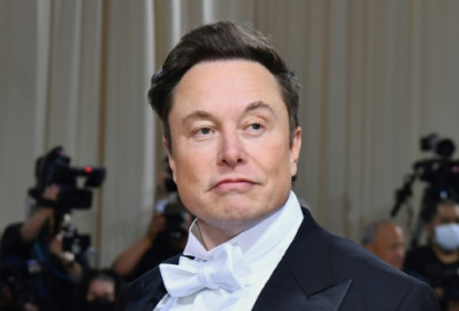 Elon Musk takes control of Twitter, fires executives.jpg