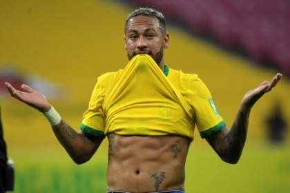 Neymar ready to carry the weight of a nation on his shoulders.jpg