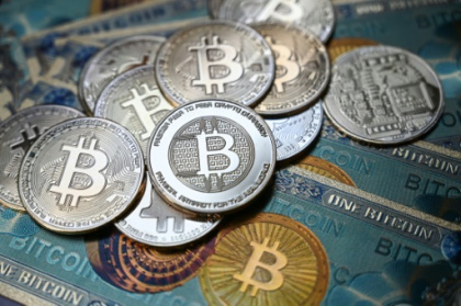 Three out of four bitcoin investors have lost money.jpg