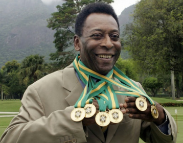 Brazilian football legend Pele dead at 82.jpg