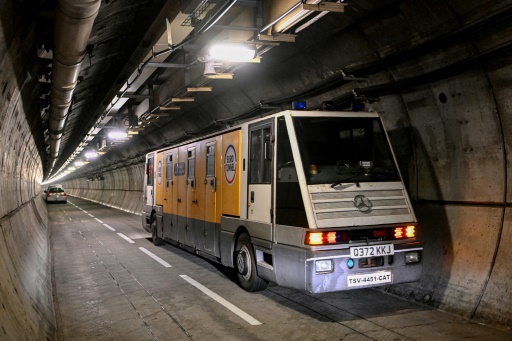 Along underwater highway, workers fix Channel tunnel at night