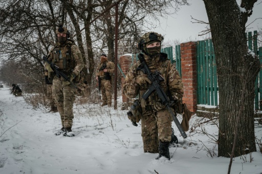 Snow patrol: Ukraine unit faces blizzard of Russian attacks