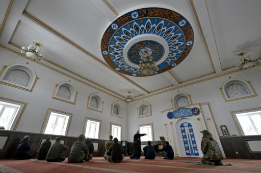 Praying for victory: Ukraine Muslims mark Ramadan