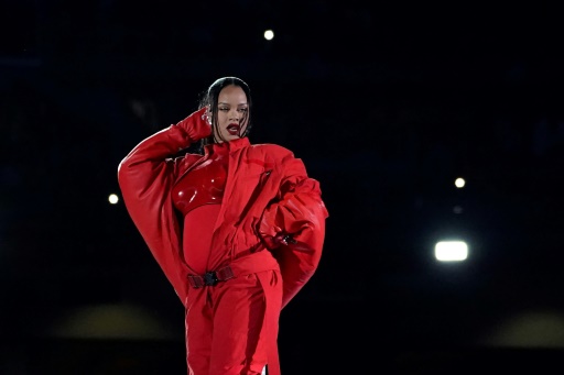 Rihanna performs hits at Super Bowl - with a very special guest