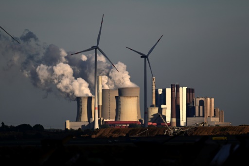 CO2 cuts v. cash: Climate talks stymied by stand-off