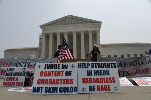 US Supreme Court bans race-based university admission