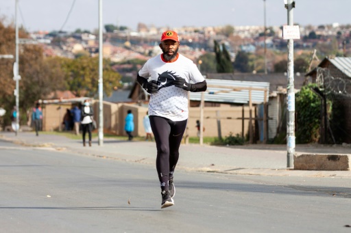 'Comrades' ultra-marathon, a symbol of hope in South Africa