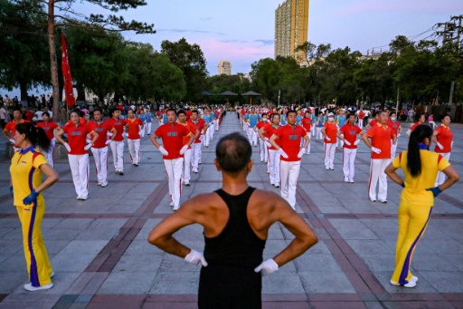 'Happy Dancing' routine boosts fitness in fast-ageing China