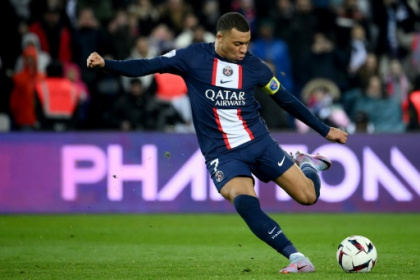 Mbappe's omission from PSG tour fuels Madrid move speculation.jpg