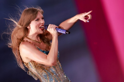 Taylor Swift announces film of massive 'Eras' tour.jpg