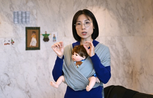 Mums at work: S. Korean company's pro-parent, office-free policies