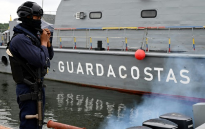 Fighting 'spidermen' narcos in violence-torn Ecuador's biggest port.jpg