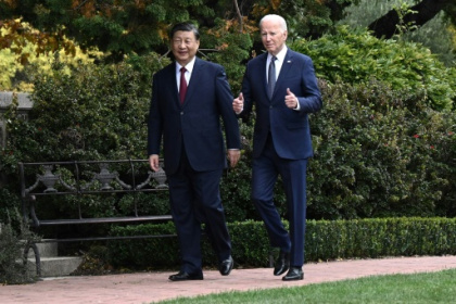 Biden, Xi clash but seek to manage tensions as US officials head to China.jpg