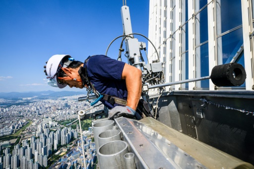 South Korea's skyscraper window cleaner with a fear of heights