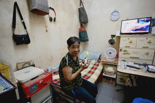 Scorching heat magnifies housing crunch for Hong Kong's elderly