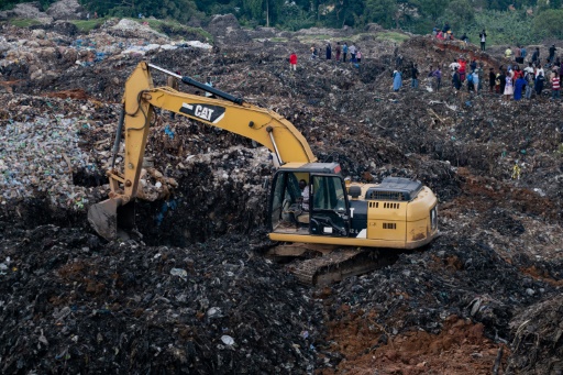 19 dead after Uganda rubbish dump landslide