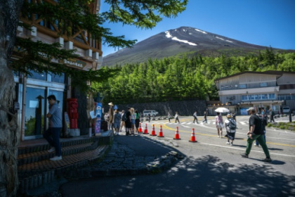 Mount Fuji crowds shrink after Japan brings in overtourism measures.jpg